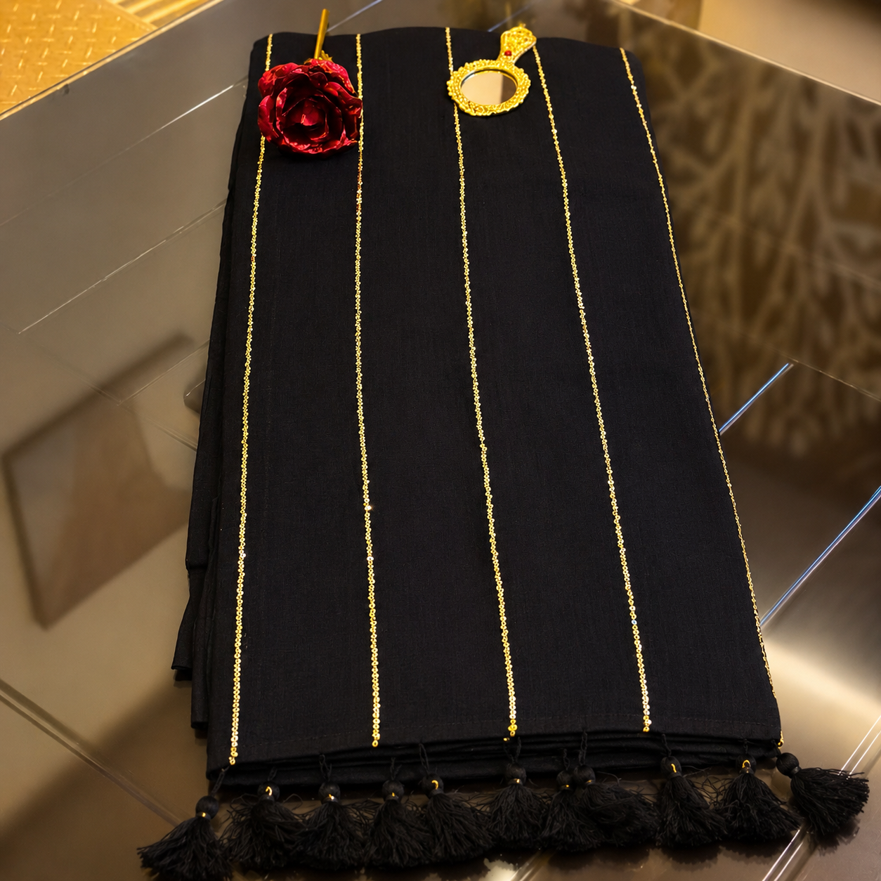 Vayu- Mulmul Sequence Black lining