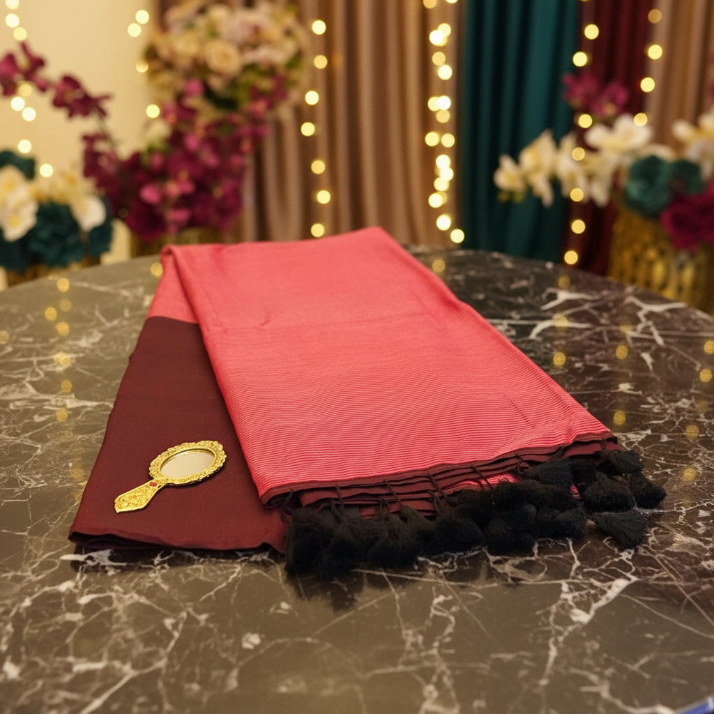 Vayu- Mulmul Plain Red with Zari Pallu