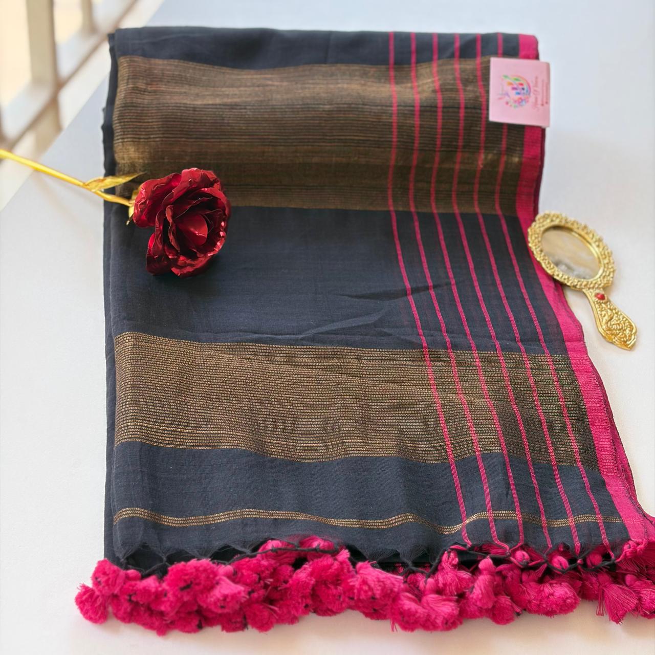 Vayu - Black Handwoven Mul Checkered