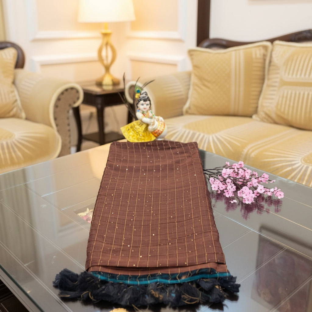 Vayu - Stary checkered  Brown Gold Sequence