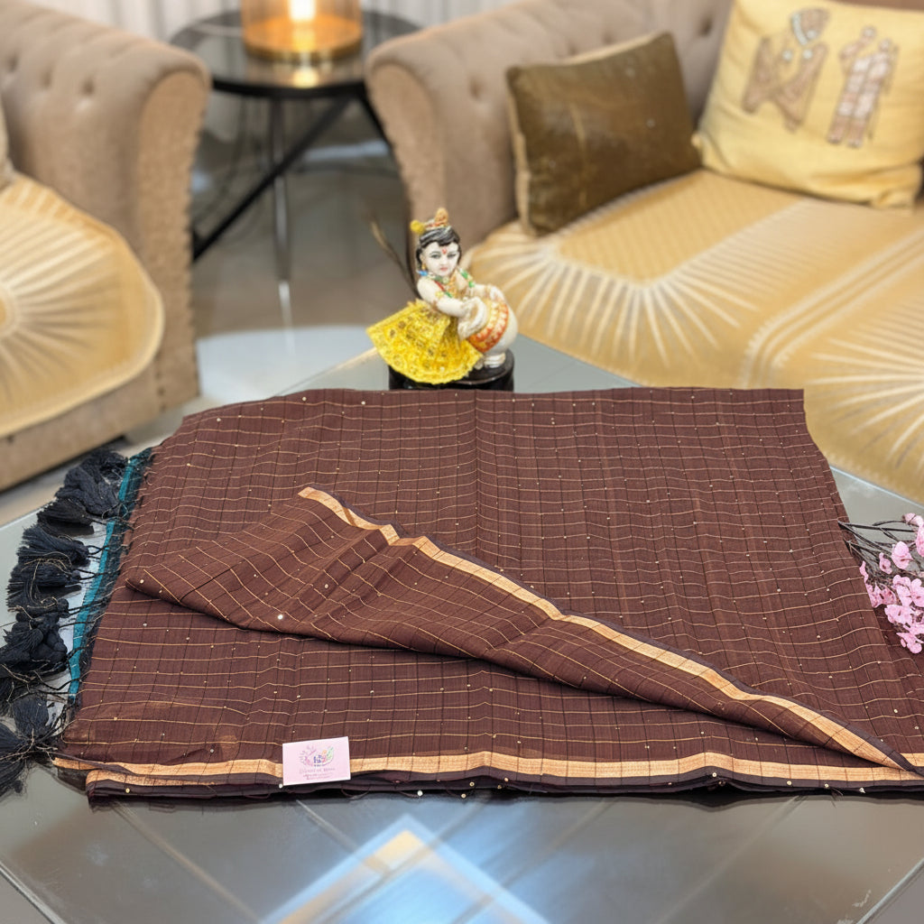 Vayu - Stary checkered  Brown Gold Sequence
