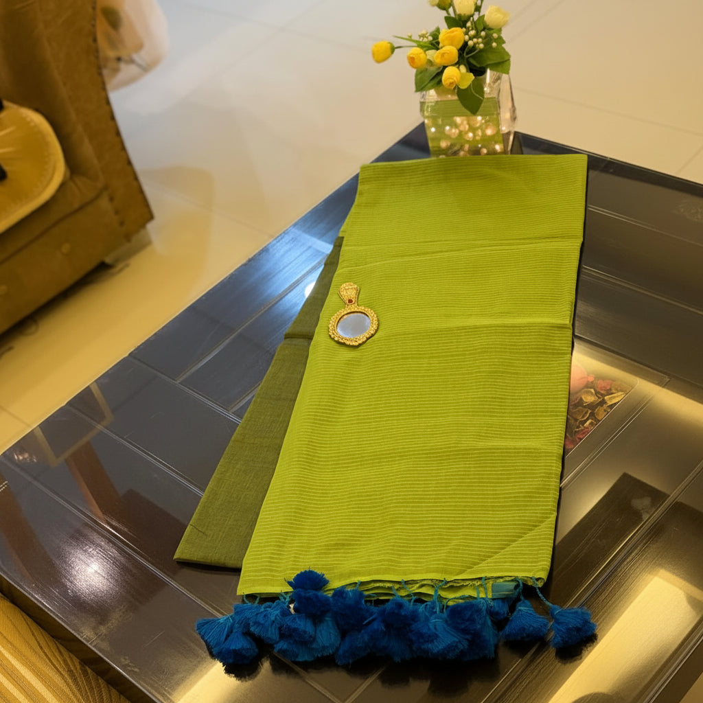 Vayu- Mulmul Plain Parrot Green with Zari Pallu